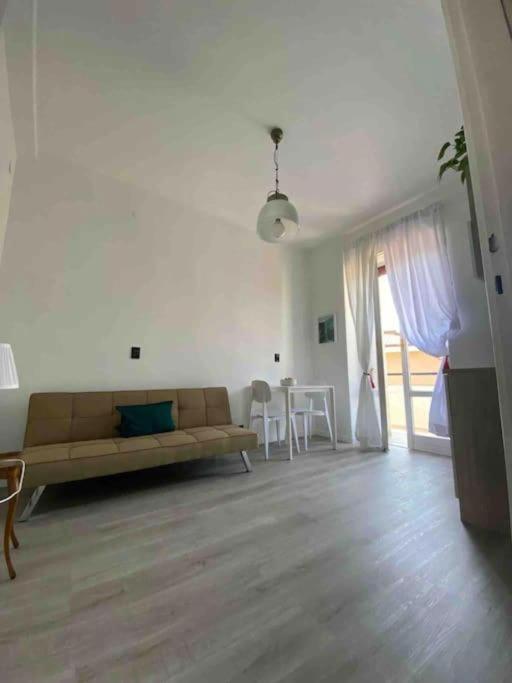 Olimpia Fidias Bilocale Isola Apartamento Milán